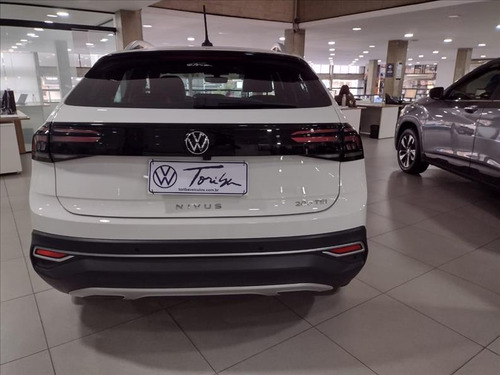 Volkswagen Nivus 1.0 200 Tsi Total Flex Highline Automatico