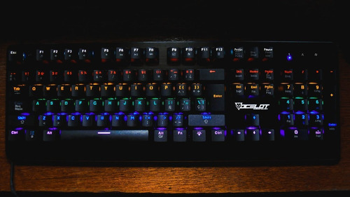 Teclado Gamer Mecánico Metal Ocelot Ogmk01 Rgb Switch Azul