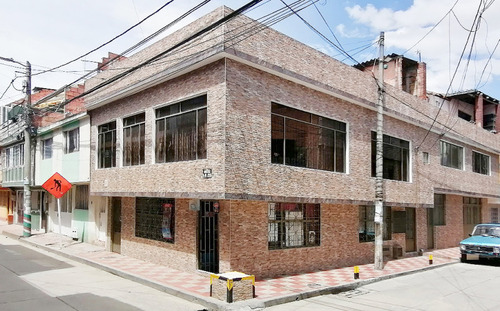 Casa En Venta En Bogotá Gran Britalia. Cod 11750058
