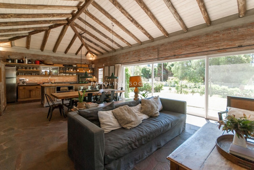 Casa De 3 Dormitorios En Burnett, Punta Del Este-ref:2485