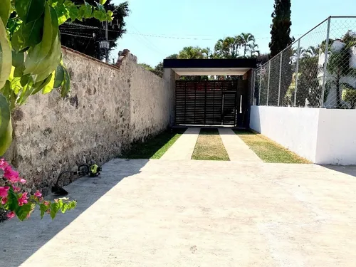 Renta Casa Nueva Con Jardín En Condominio En Acapatzingo, Cuernavaca, Morelos