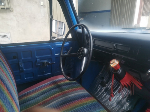 Imagen 9 de 10 de Camioneta Estacas International Harvester 1973 Pick Up