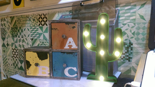 Decoracion, Cactus Focos. Lampara Vintage