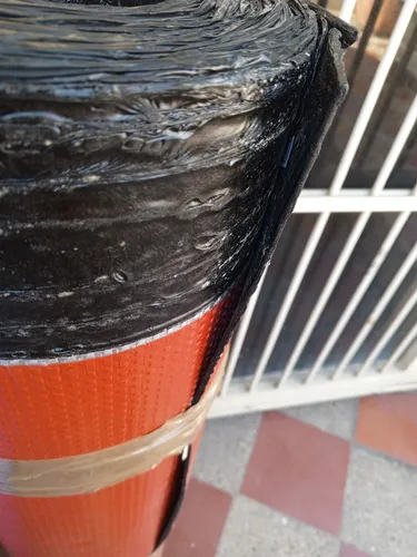 Manto Aluminizado Rojo (Usado)