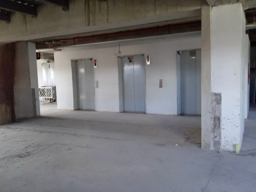 Imagen 3 de 9 de Vendo Oficina 250mts2 La Castellana
