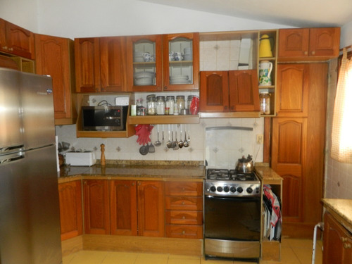 Imagen 5 de 14 de Casa Carrasco 4 Dormitorios, Servicio, 3 Baños , Garaje