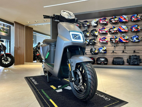Watts Ws120 3.000w 23/24 0km (1 Bateria) / Sandy