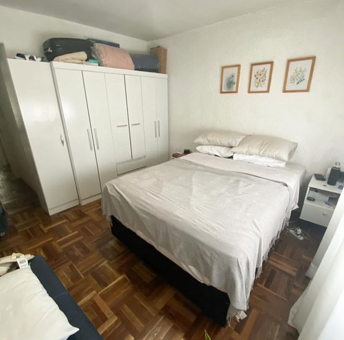 Vendo Apto Con Balcón Al Frente Para Inversión O Vivienda. Con O Sin Renta De $26.000 Contrato Vencido Tacuarembó Y Mercedes.