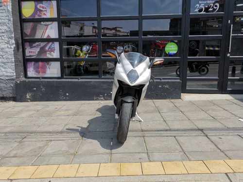 Mv Agusta F3 675