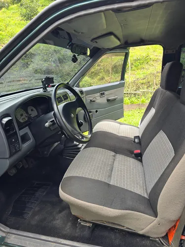 Nissan D21 2.4 4x2