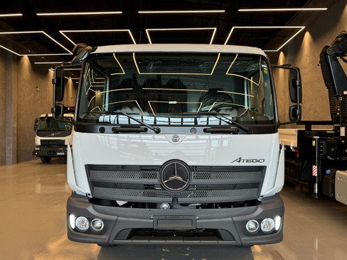 Caminhão Mercedes Benz Atego 1719 4x2 2025 Sem Implementos