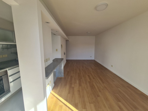 Imagen 16 de 28 de Dos Ambientes Con Cochera En Venta Frente Olivos