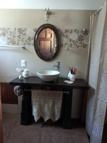 Casa De 3 Dormitorios, Un Baño, Cocina Estar
