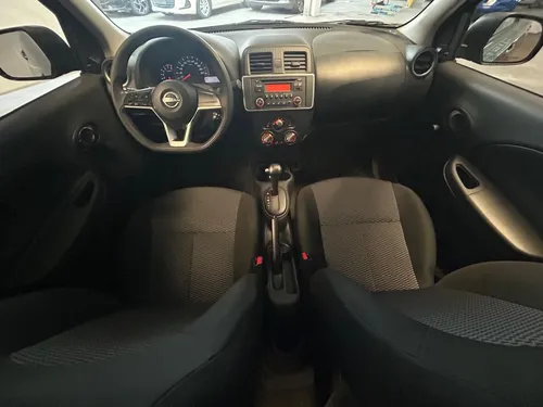 Nissan March 1.6 Sense At