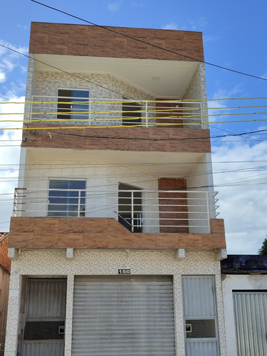 Primeiro E Segundo Andar: .valor A Combinar .