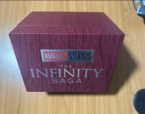 Marvel Studios The Infinity Saga Box Set 4k Uhd + Blu-ray (Usado)