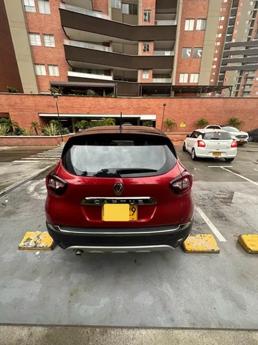 Renault Captur 2.0 Intens Automática