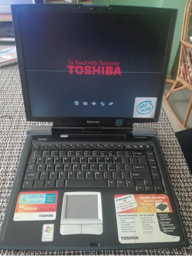 Laptop Portatil Toshiba Satelite A15 S129 (para Reparar)