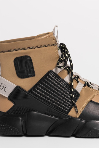 Zapatillas Cher Mix Noire Con Un Estilo Urbano Unisex