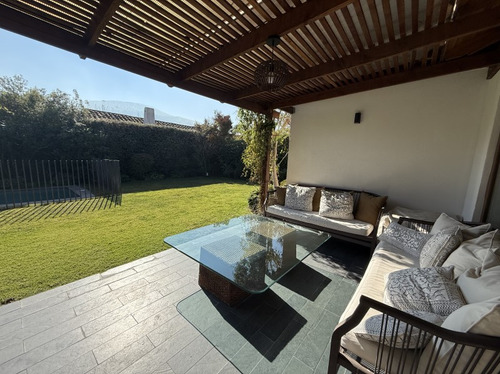 Venta Casa En Condominio Con Acceso A Laguna Piedra Roja
