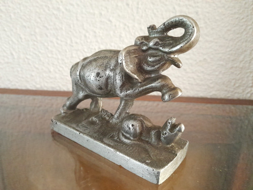 Vintage Rara Figura De Elefante En Pose Defensiva 