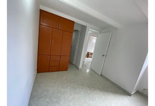 Apartamento En Venta Los Colores, Medellín