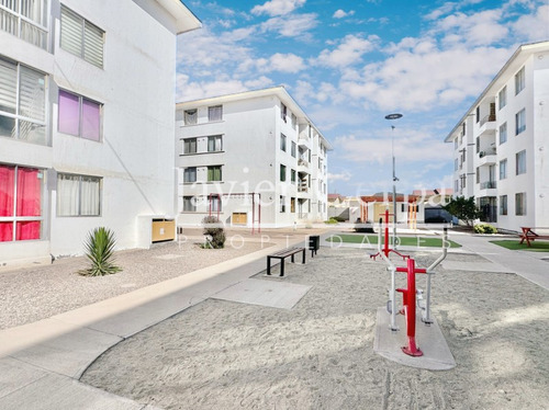 Cómodo Departamento En Sector Residencial De La Florida