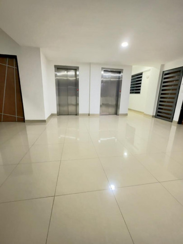 Imagen 17 de 26 de As En Venta Apartamento En San Juan Bautista Lv As