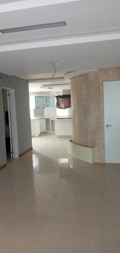 Imagen 3 de 9 de Apartamento En Venta En Conj. Resid. La Ladera