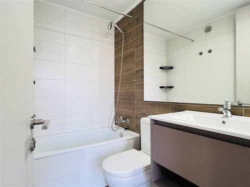 Calle San Diego, Cercano A Metro Franklin. 1d1b. Arriendo