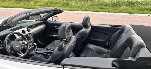 Mustang Convertible Impecable Edicion Especial