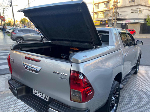 Toyota Hilux 2.8 Cd Srx 177cv 4x2 At