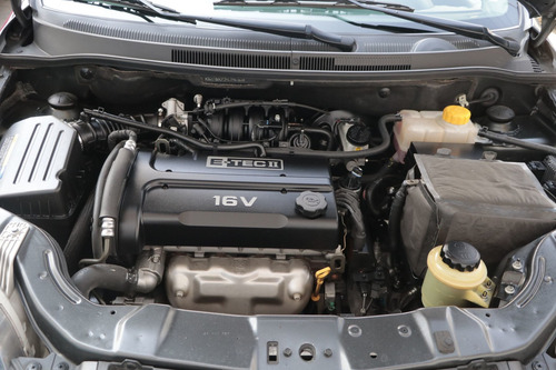 Imagen 6 de 15 de Chevrolet Aveo 2018 1.6 Ls Mt