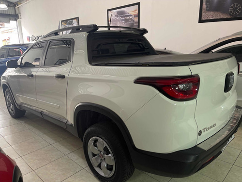 Imagem 7 de 15 de Fiat Toro 2017 1.8 16v Freedom Flex 4x2 Aut. 4p