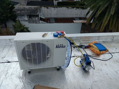 Imagen 2 de 10 de Instalacion Instalador Split Aire Acondicionado Matriculado