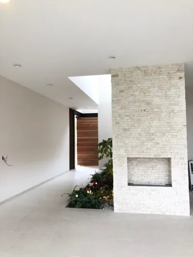 Residencia De Autor En: Altozano, 4ta Recamara En Pb, 5.5 Baños, Cochera Techada
