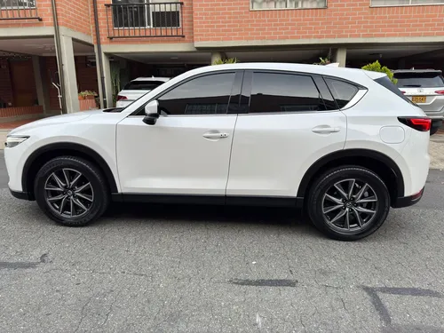 Mazda CX-5 2.5 Grand Touring Station Wagon 4x4