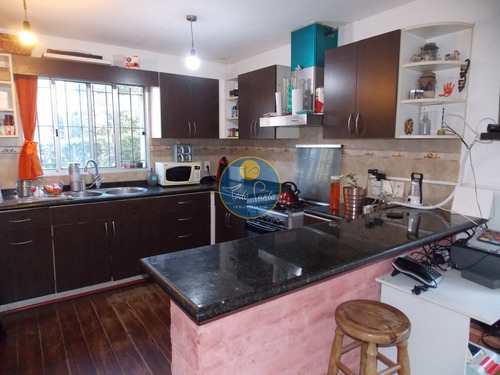 Dos Casas Màs Barbacoa En Zona De Colegios, Jardines De Córdoba.- Ref: 5749