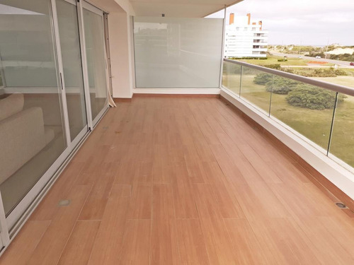 Apartamento En Venta De 3 Dormitorios En Rincón Del Indio