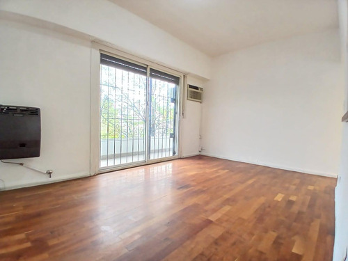 Departamento 3 Ambientes En Venta. Coghlan