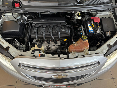 Chevrolet Onix 1.0 Lt 5p