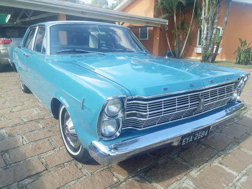 Ford Galaxie 500