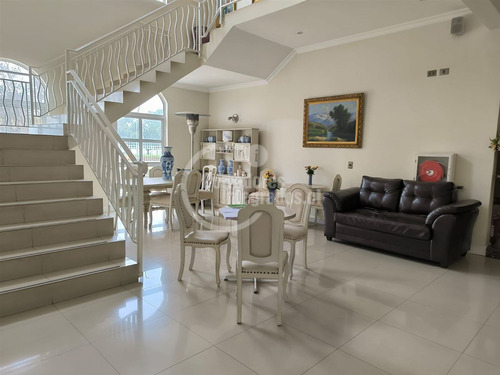 Casa En Venta De 1 Dorm. En Colina
