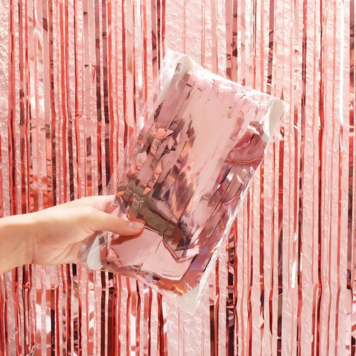 Imagen 3 de 10 de Cortina Metalizada Flecos Lluvia Tiras Rosa Dorada 1 X 2 M ®