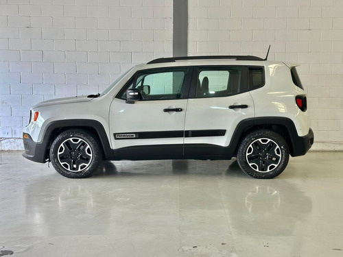 Jeep Renegade Renegade Sport 1.8 4x2 Flex 16V Aut.