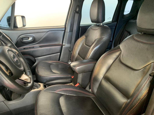 Imagem 5 de 8 de Jeep Renegade 1.8 16v Flex Longitude 4p Automático