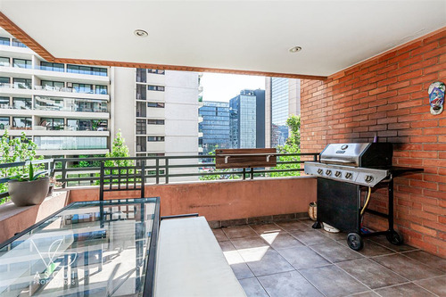 Amplio Departamento En Venta De 3 Dorm. En Las Condes
