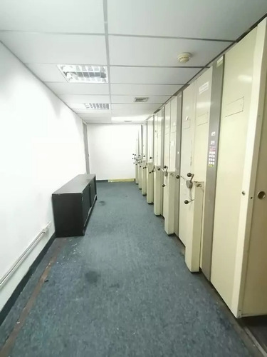 Torre Phelps Plaza Venezuela Piso De 533m2 Con 20 Oficinas (Usado)