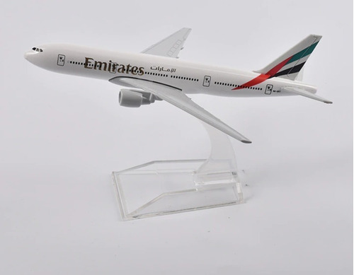 Avión Emirates Boeing 777 Escala 1:400 Aicraft Model En Caja