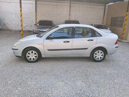 Ford Focus Lx Base Aa At